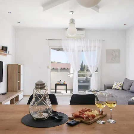 Mare&Antonio Apartment Trogir Exterior photo