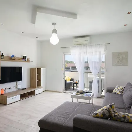 Mare&Antonio Apartment Trogir Exterior photo